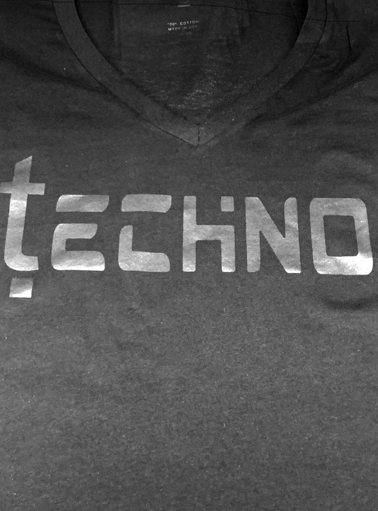 Techno Men V-neck